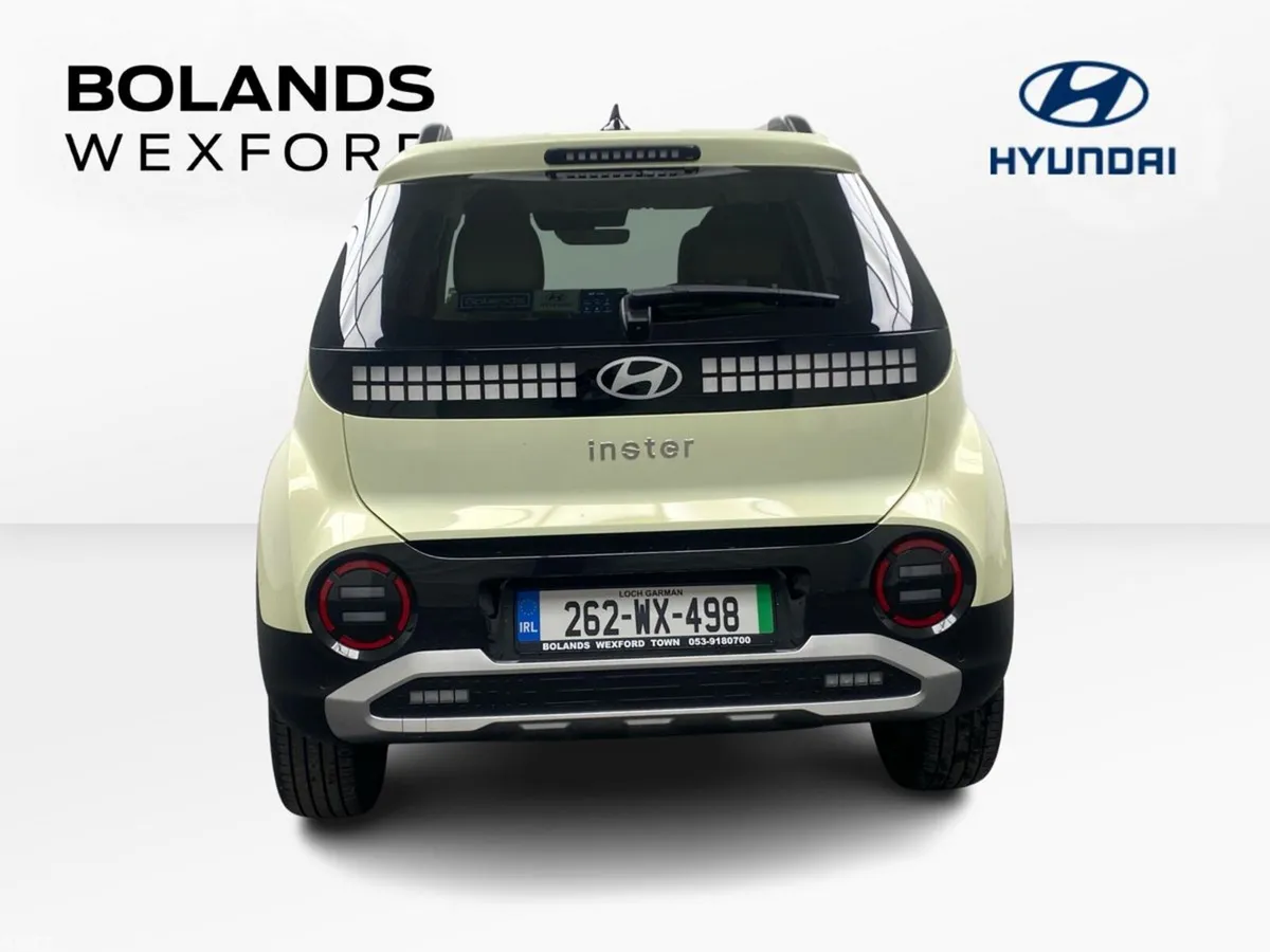 Hyundai INSTER MPV, Electric, 2026, Yellow