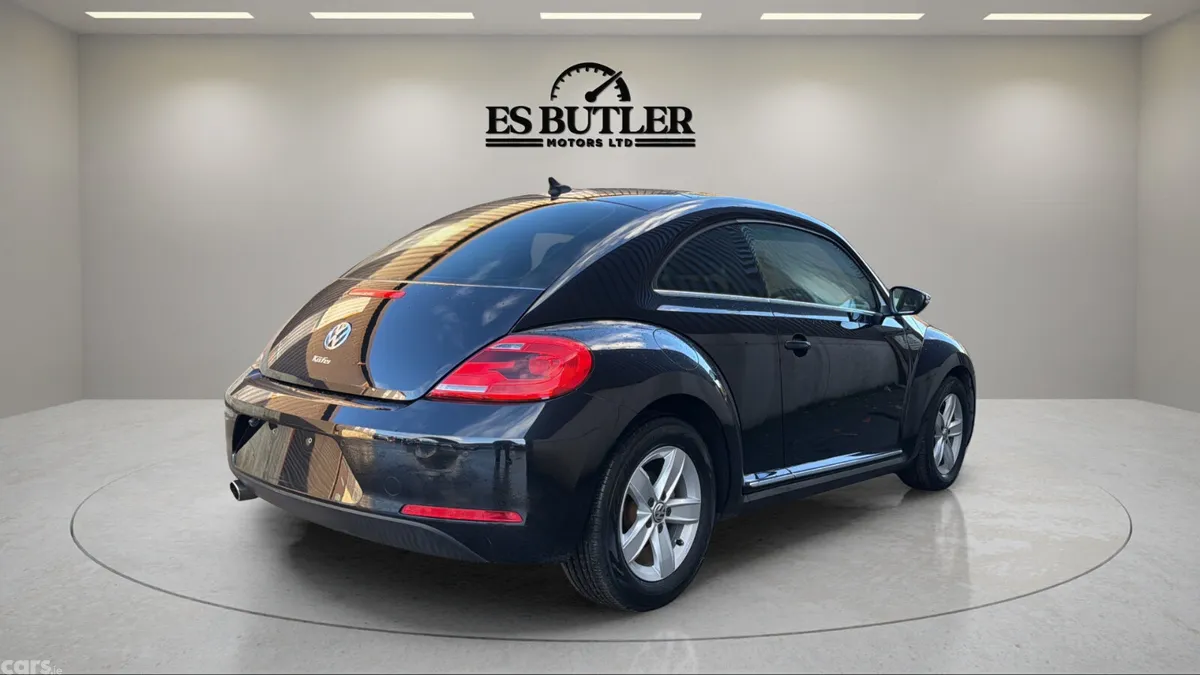 Volkswagen Beetle Hatchback, Petrol, 2015, Black