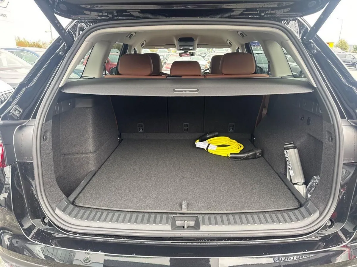 Skoda Kodiaq SUV, Petrol Plug-in Hybrid, 2027, 
