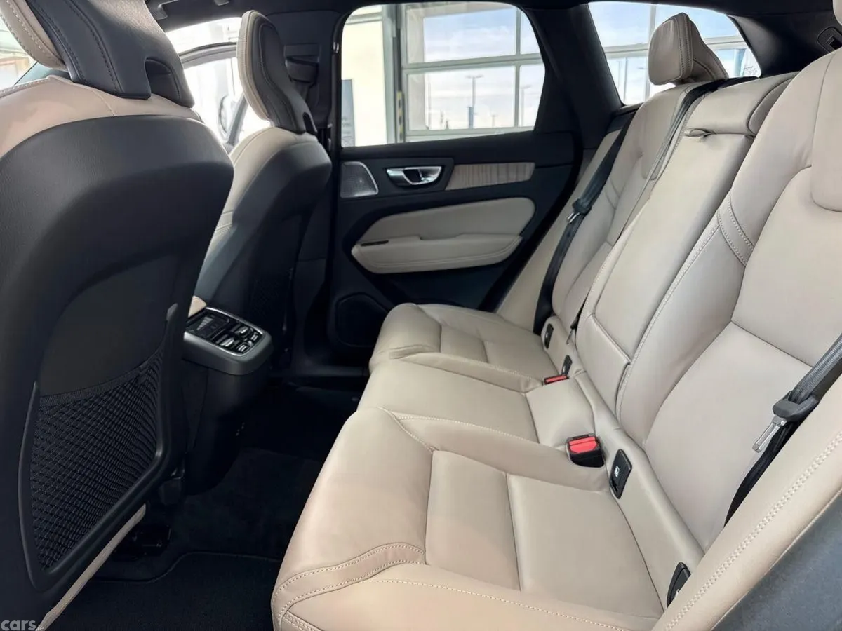 Volvo XC60 SUV, Petrol Plug-in Hybrid, 2027, Black