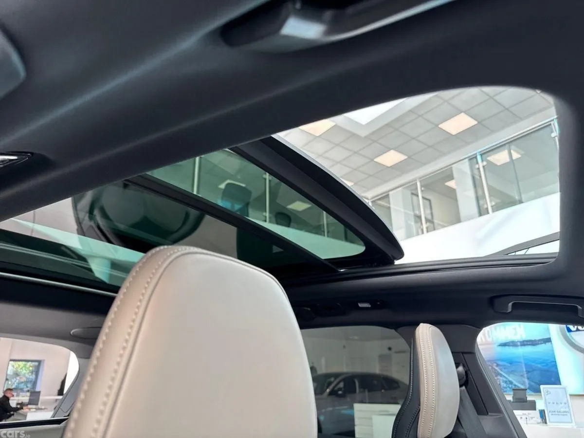 Volvo XC60 SUV, Petrol Plug-in Hybrid, 2027, Black