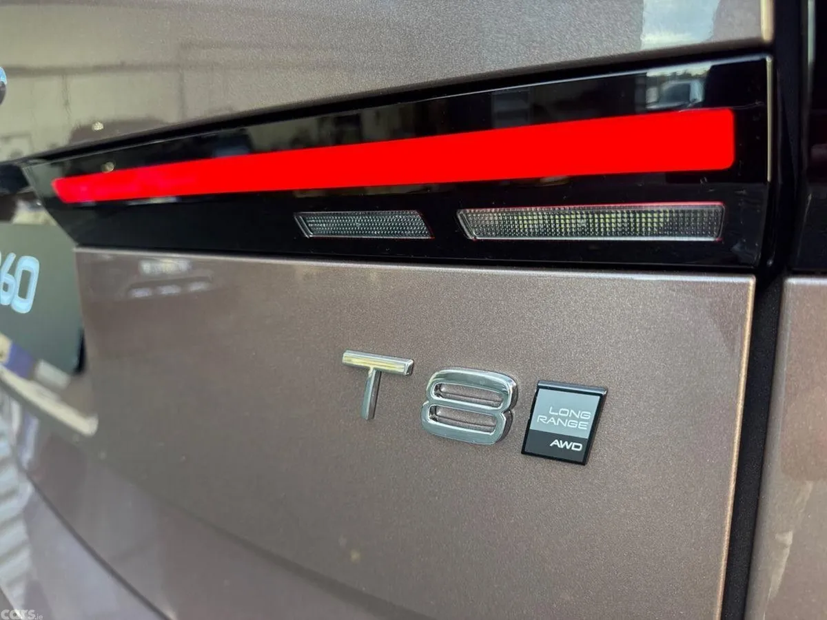 Volvo XC60 SUV, Petrol Plug-in Hybrid, 2027, Black