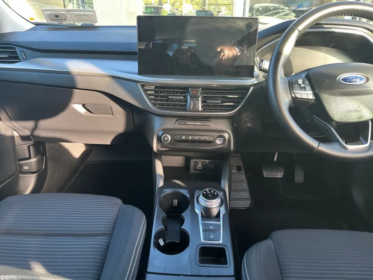 Ford Focus Hatchback, Diesel, 2023, Black