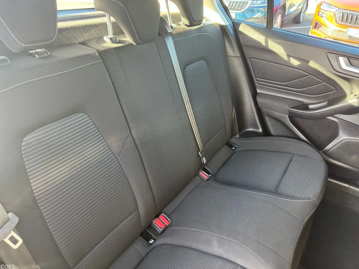 Ford Focus Hatchback, Diesel, 2023, Black