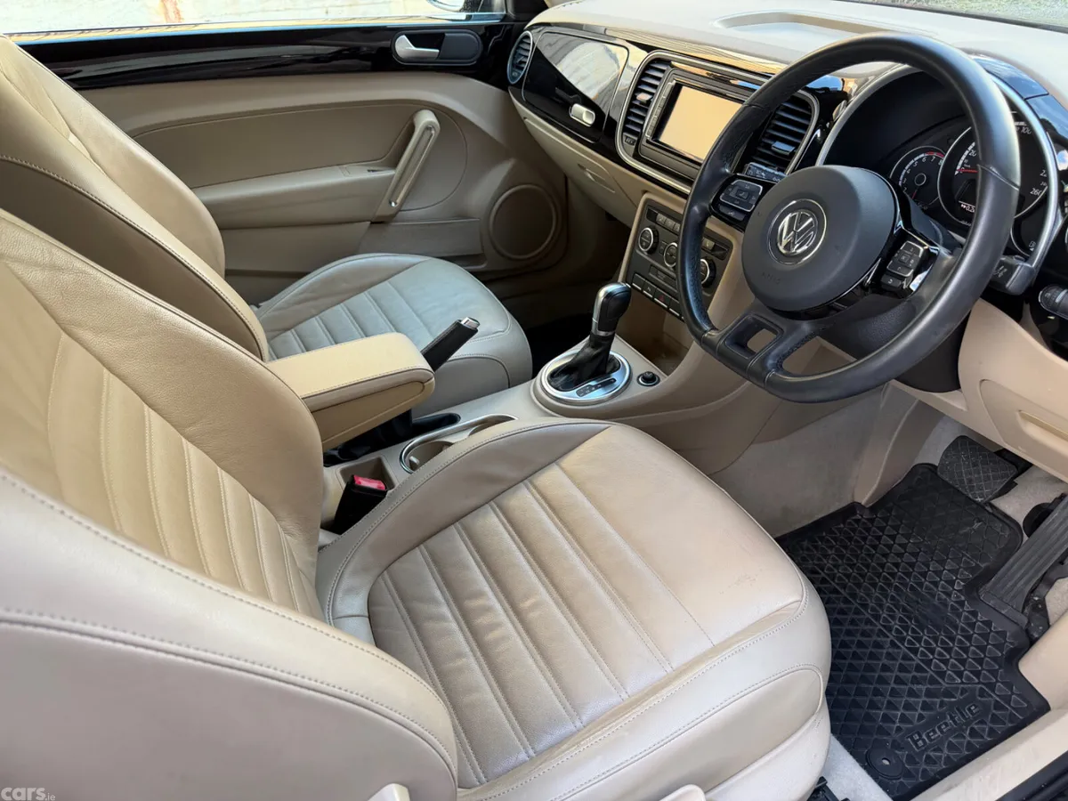Volkswagen Beetle Hatchback, Petrol, 2015, Black