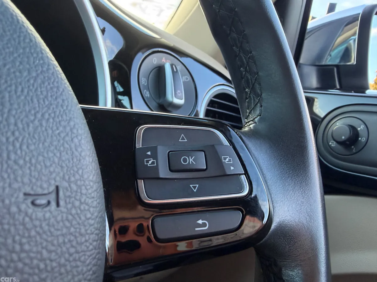 Volkswagen Beetle Hatchback, Petrol, 2015, Black