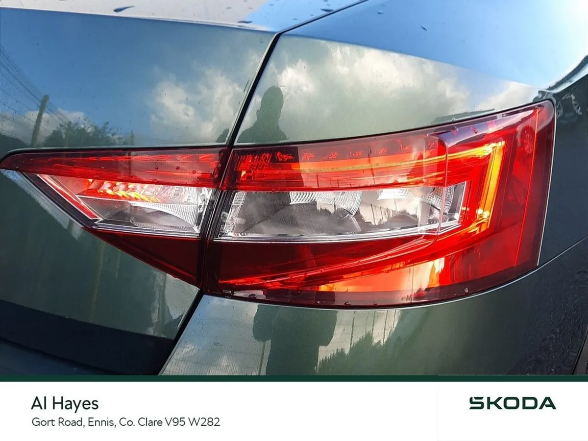 Skoda Superb Saloon, Diesel, 2020, Green