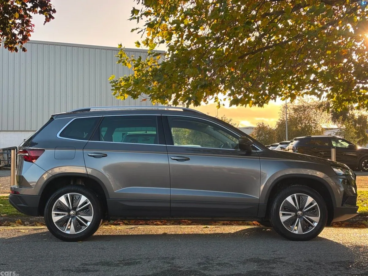 Skoda Karoq Estate, Petrol, 2024, Grey