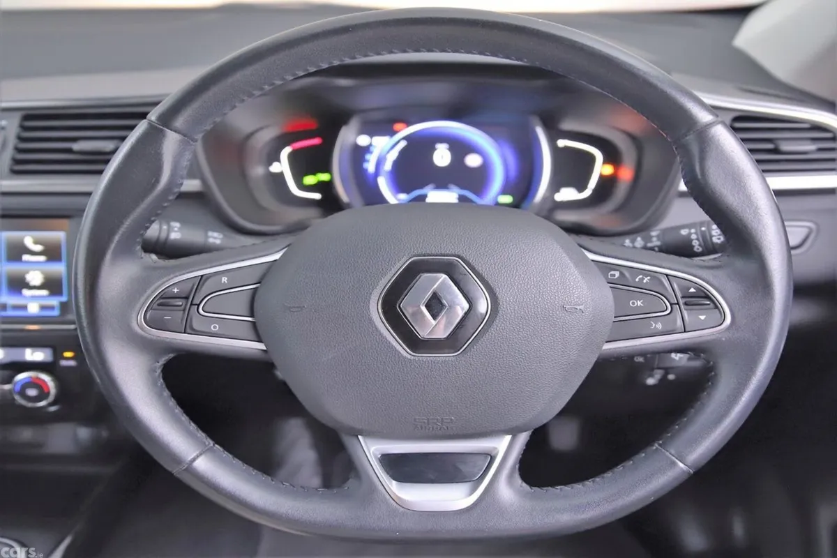 Renault Kadjar SUV, Diesel, 2018, Silver