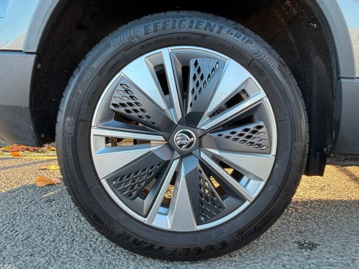 Skoda Karoq Estate, Petrol, 2024, Grey