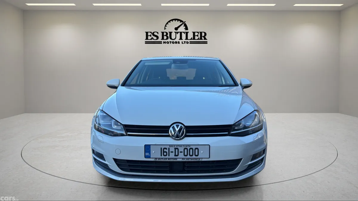 Volkswagen Golf Hatchback, Petrol, 2016, White