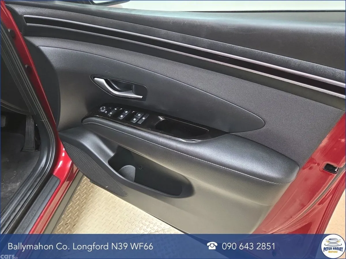 Hyundai Tucson SUV, Petrol Plug-in Hybrid, 2022, Red