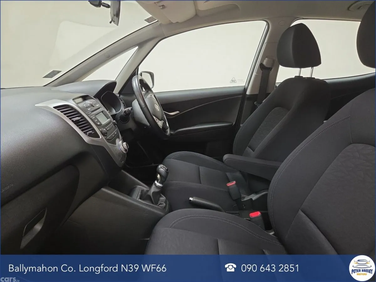 Hyundai ix20 MPV, Petrol, 2019, Grey