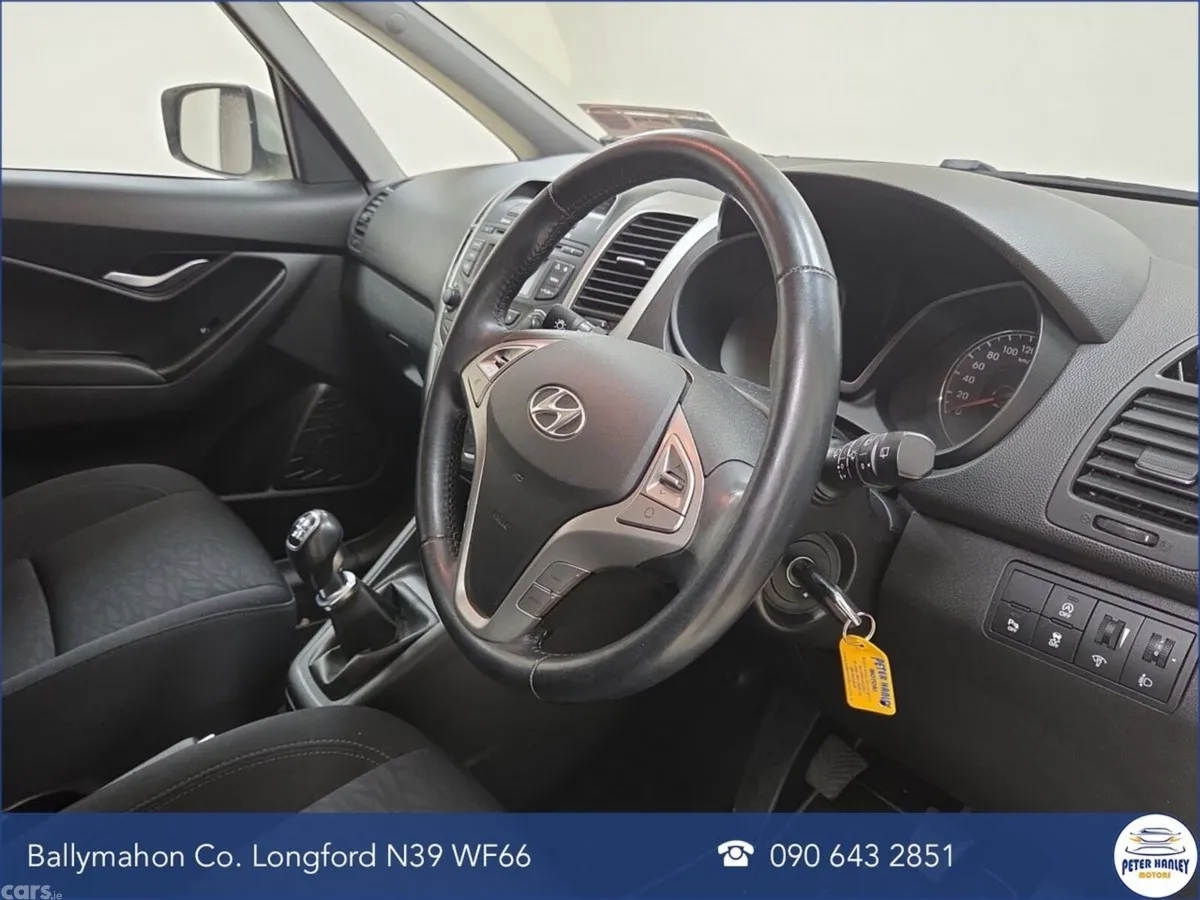Hyundai ix20 MPV, Petrol, 2019, Grey