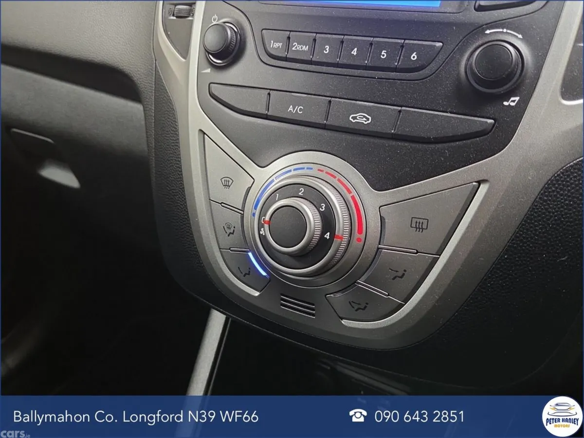 Hyundai ix20 MPV, Petrol, 2019, Grey
