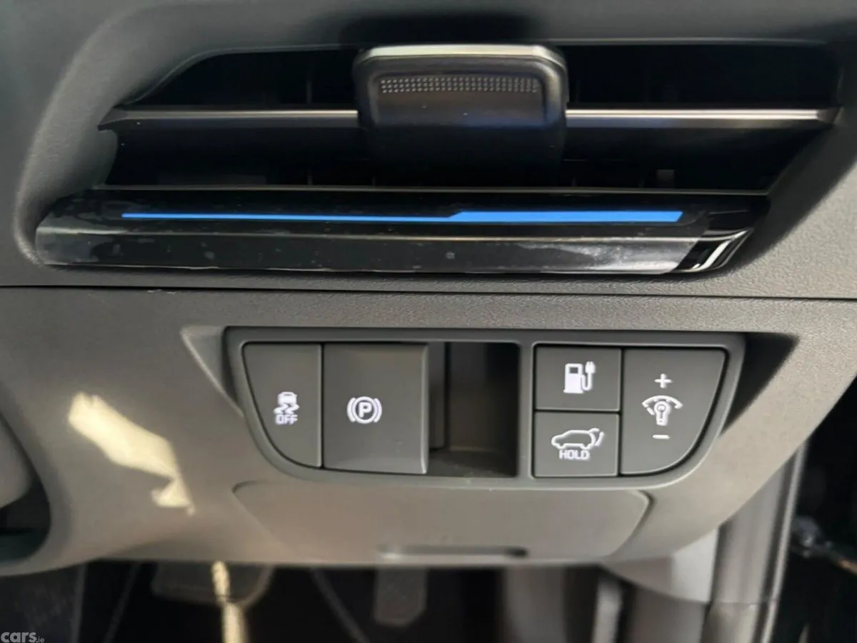 Kia EV6 MPV, Electric, 2026, Black