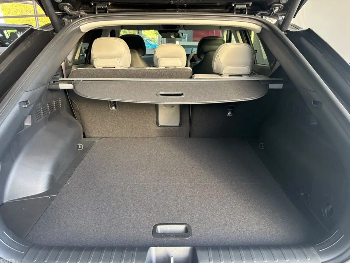 Kia EV6 MPV, Electric, 2026, Black