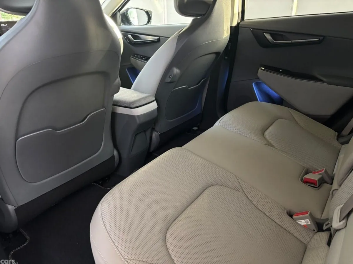 Kia EV6 MPV, Electric, 2026, Black