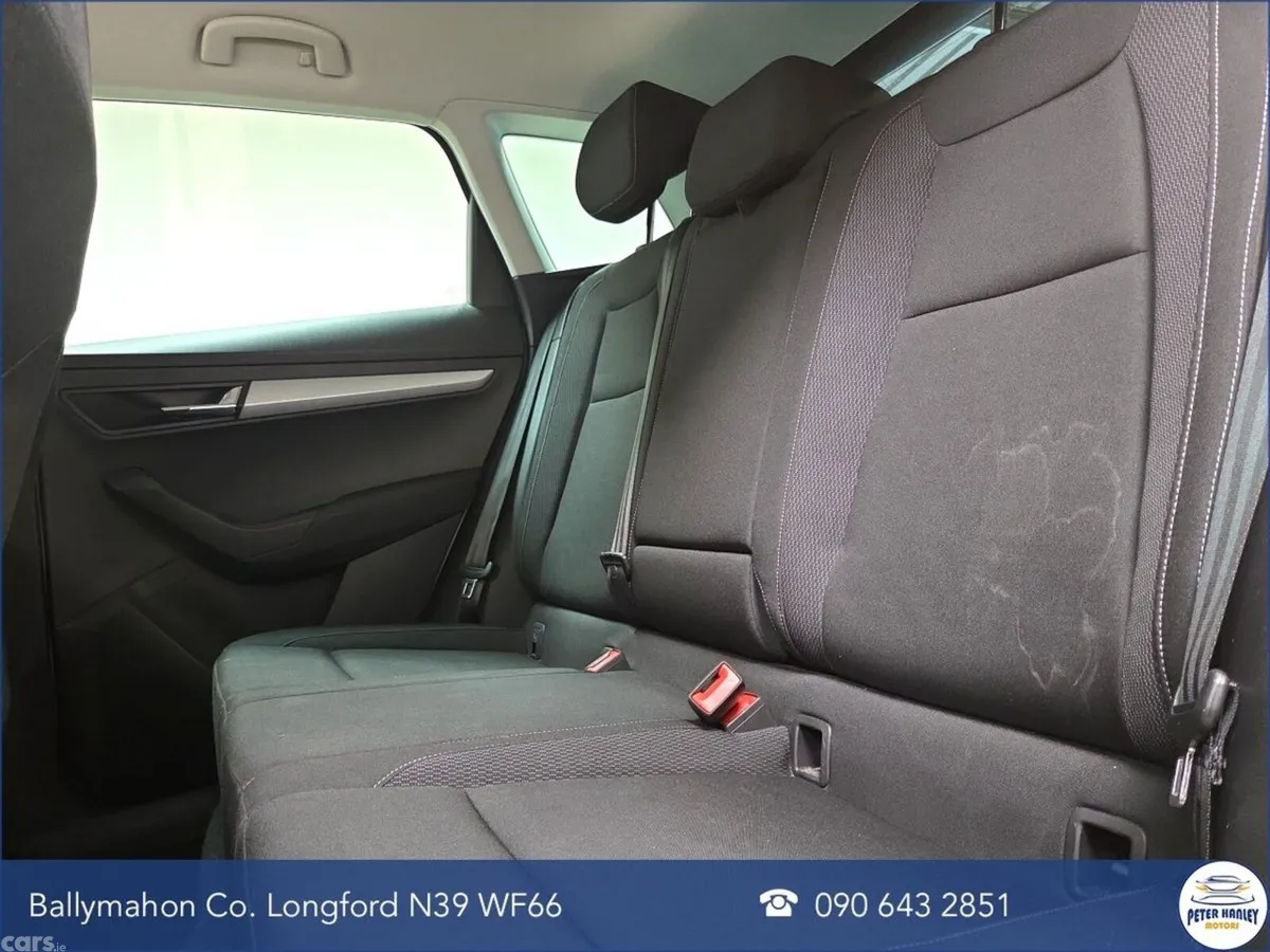 Skoda Karoq SUV, Diesel, 2023, Grey