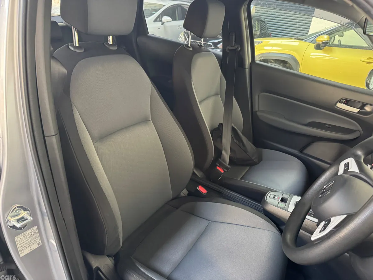 Honda Fit Hatchback, Petrol Hybrid, 2021, Silver
