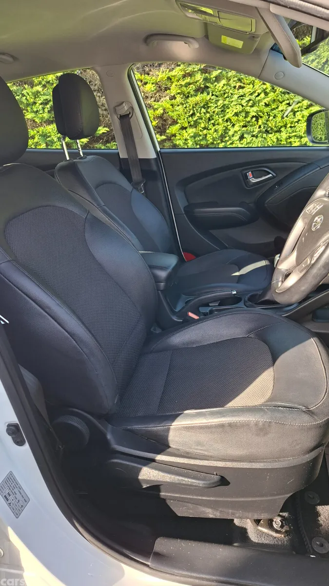 Hyundai ix35 SUV, Diesel, 2015, White