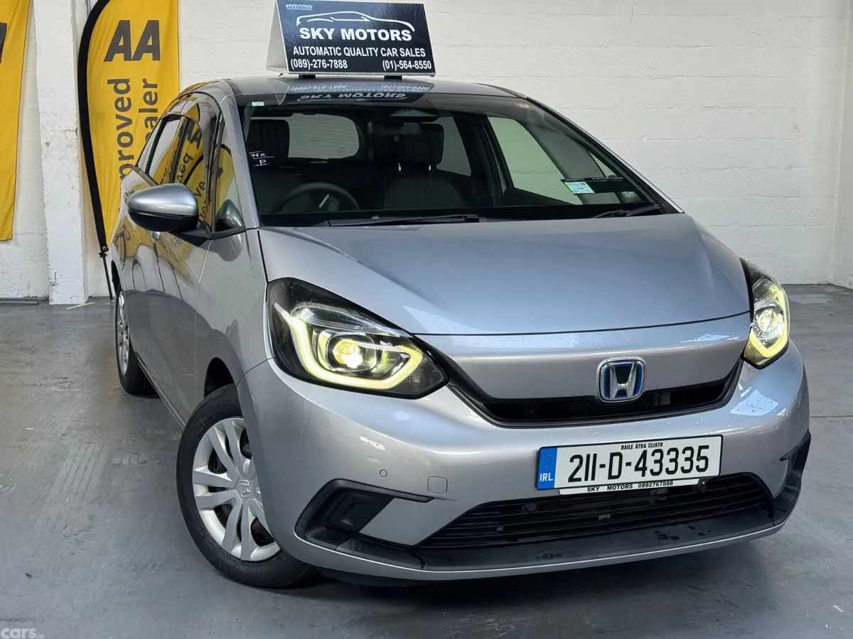 Honda Fit Hatchback, Petrol Hybrid, 2021, Silver