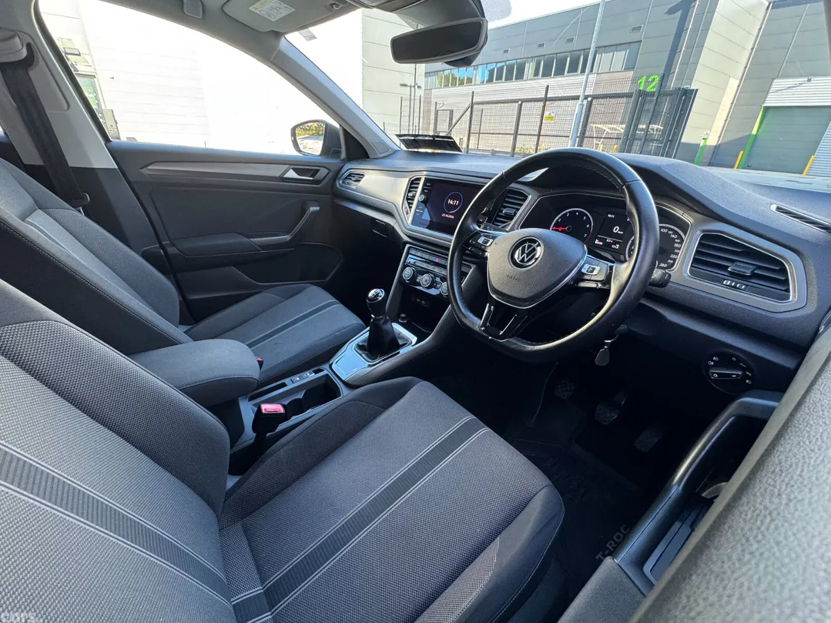 Volkswagen T-Roc SUV, Petrol, 2021, Grey