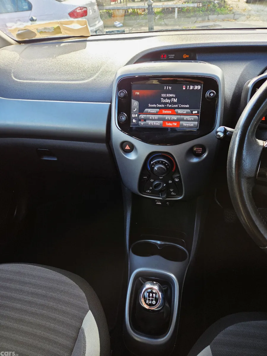 Toyota Aygo Hatchback, Petrol, 2020, White