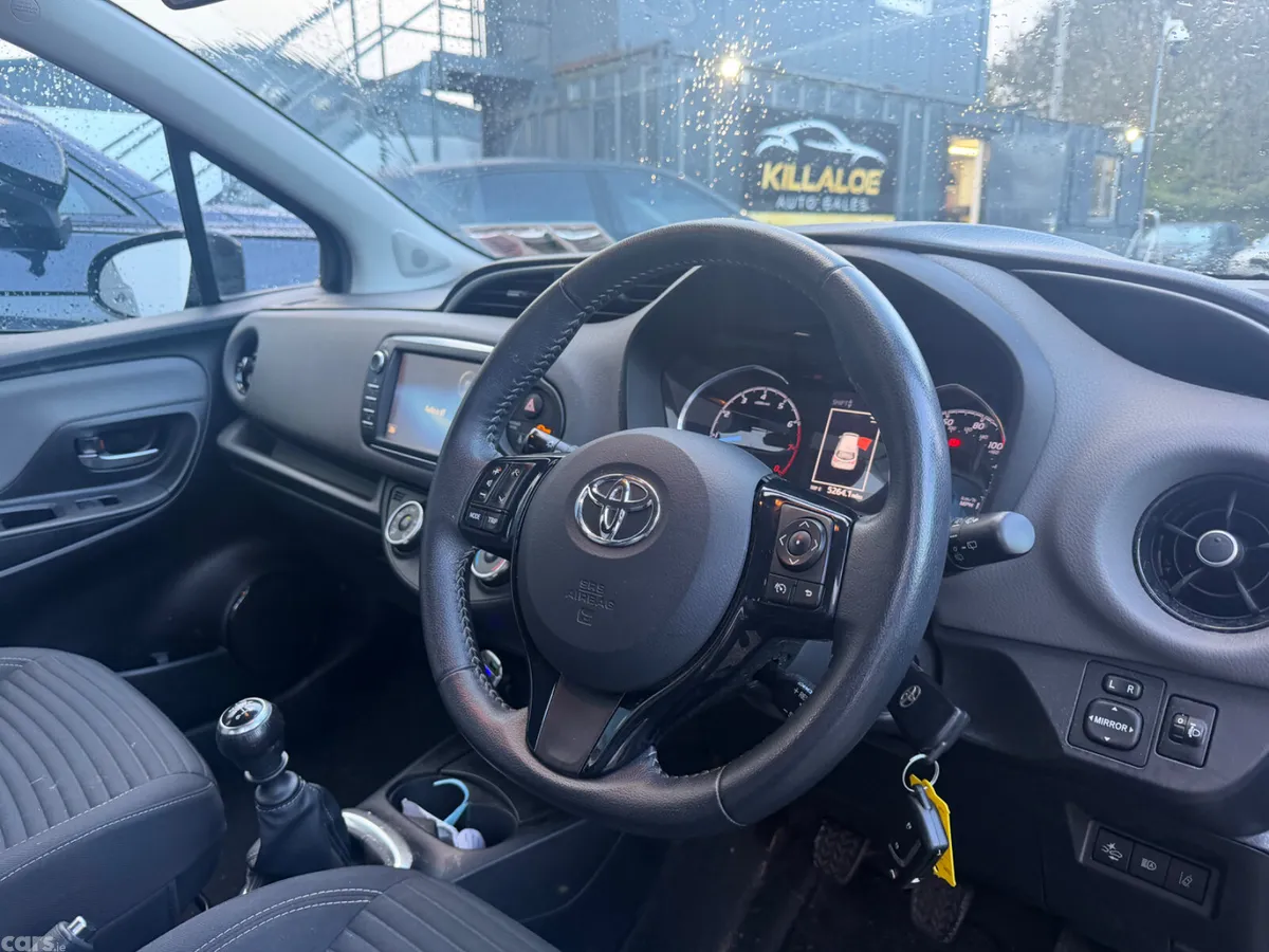 Toyota Yaris Hatchback, Petrol, 2019, Black