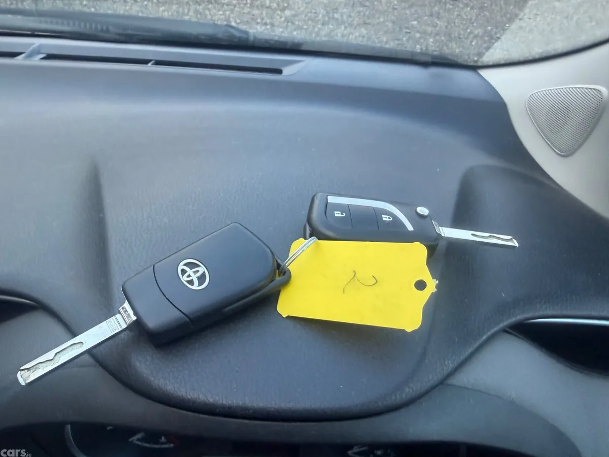Toyota Yaris Hatchback, Petrol, 2019, Black