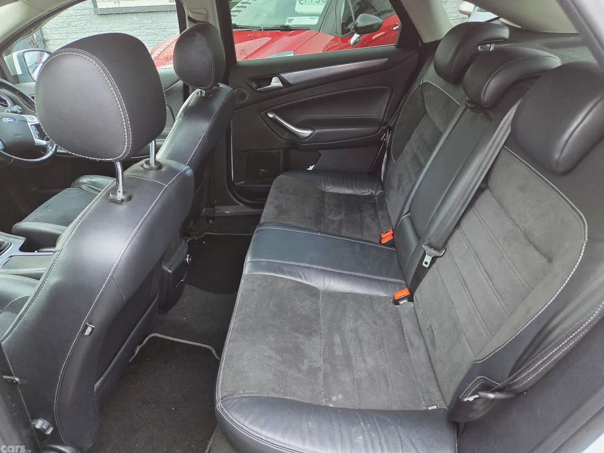 Ford Mondeo Hatchback, Diesel, 2014, White