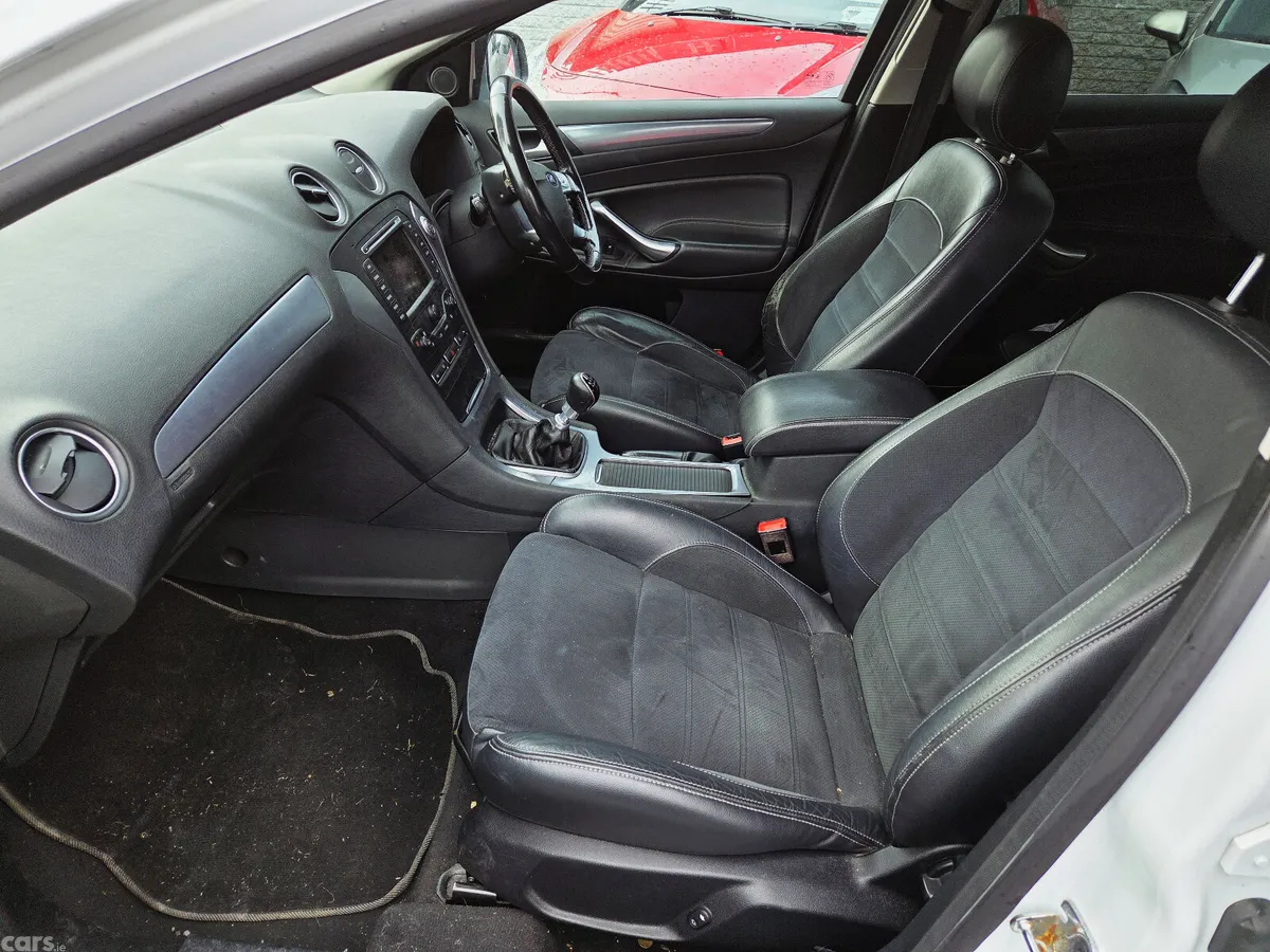 Ford Mondeo Hatchback, Diesel, 2014, White