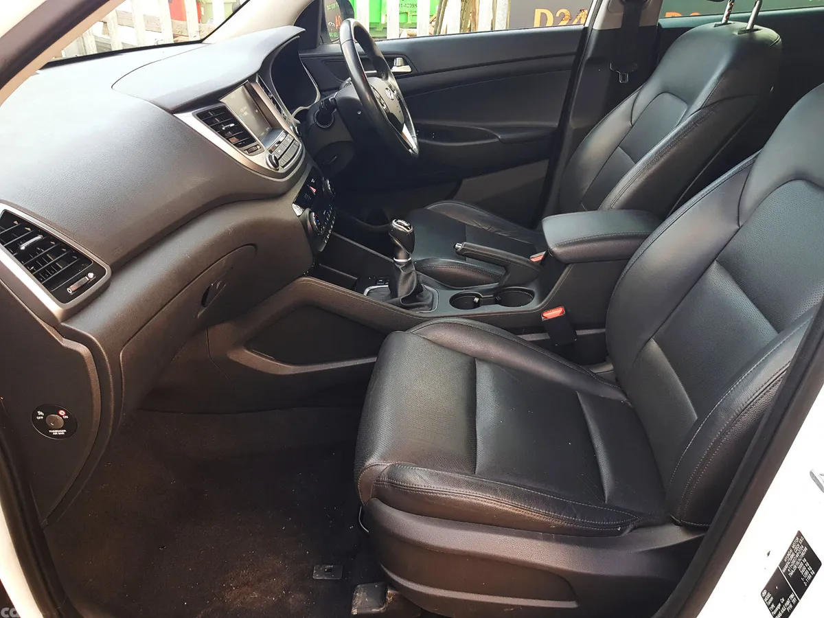 Hyundai Tucson SUV, Diesel, 2017, White
