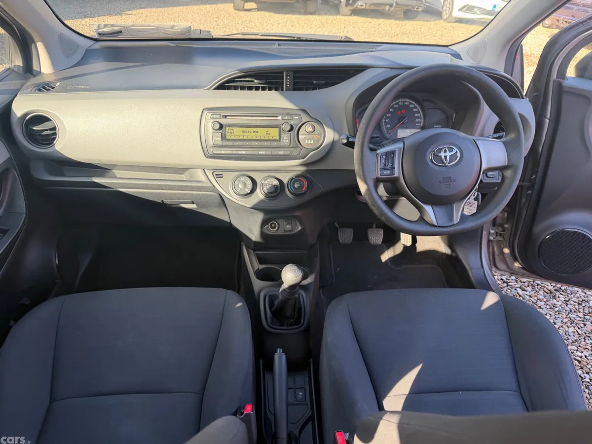 Toyota Yaris Hatchback, Petrol, 2015, Beige