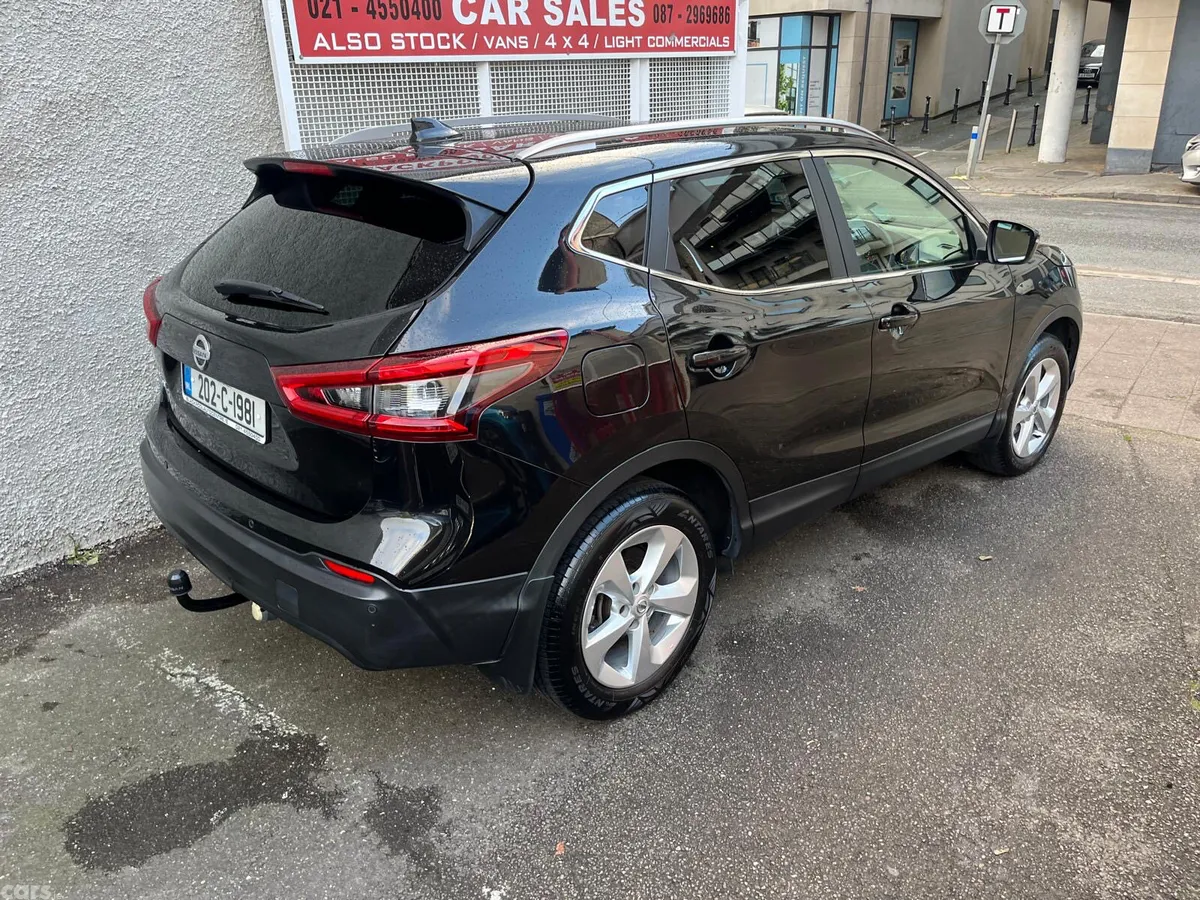 Nissan Qashqai MPV, Petrol, 2020, Black