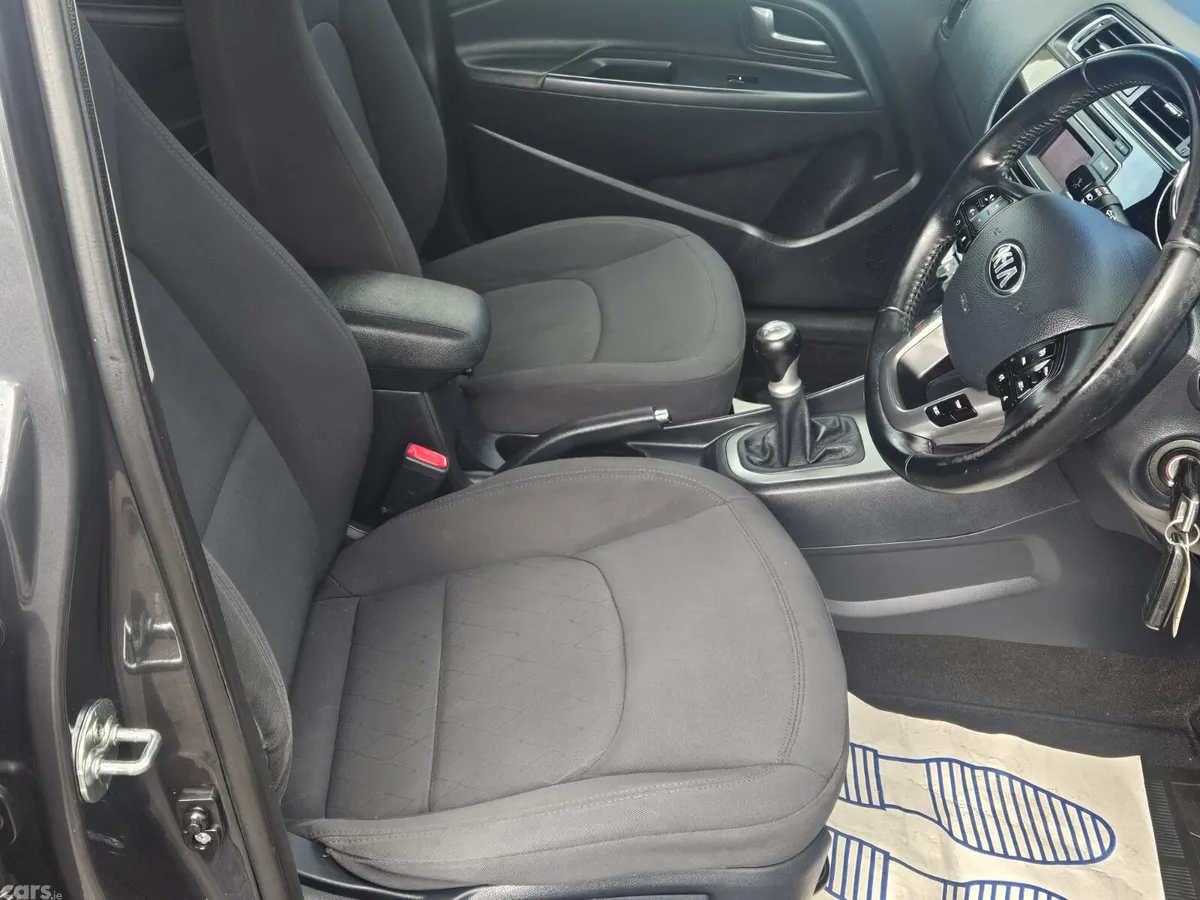 Kia Rio Hatchback, Petrol, 2017, Grey