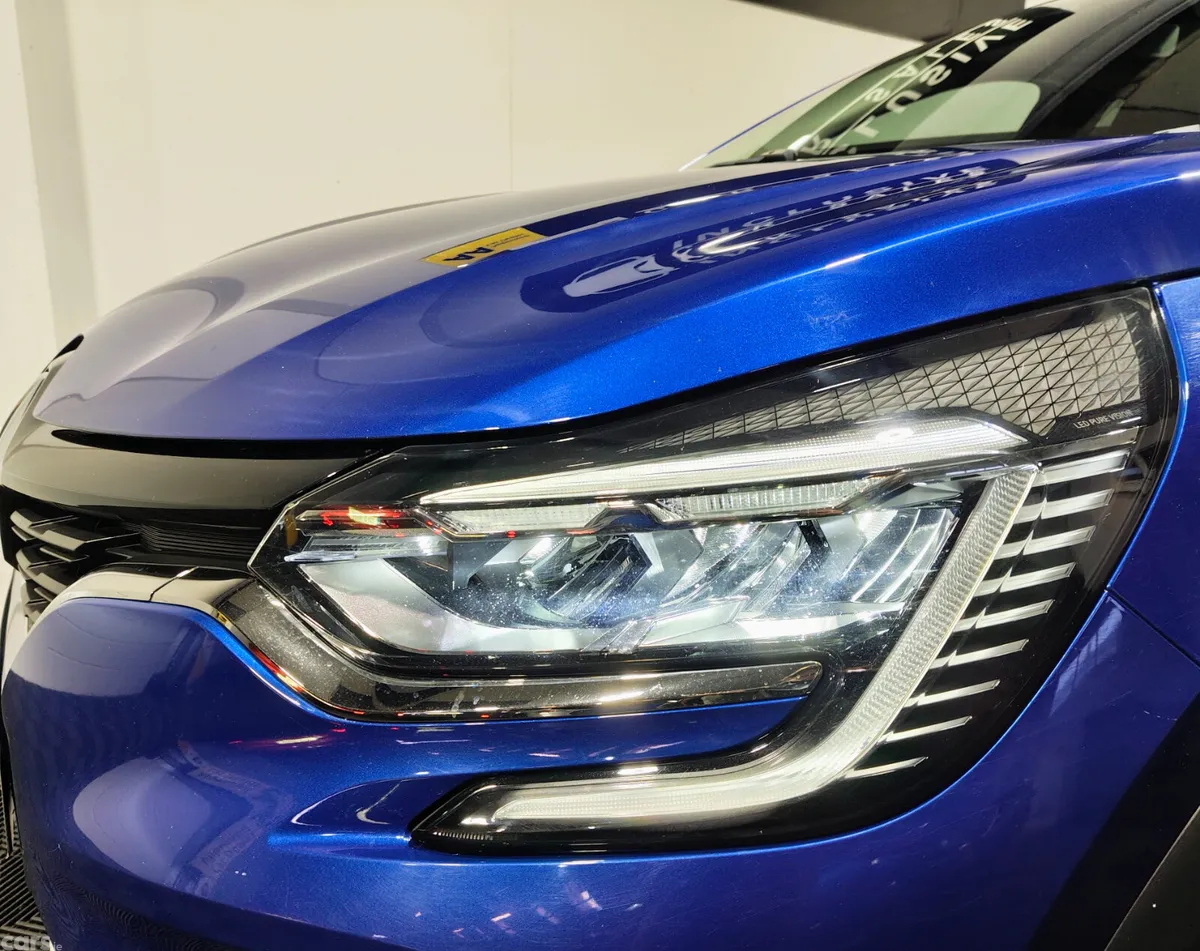 Renault Captur Hatchback, Petrol, 2022, Blue