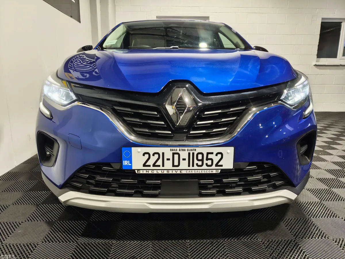 Renault Captur Hatchback, Petrol, 2022, Blue