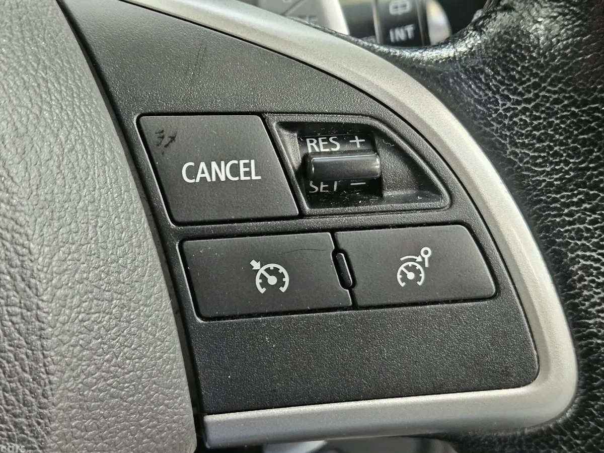 Mitsubishi Outlander SUV, Petrol Hybrid, 2015, Black