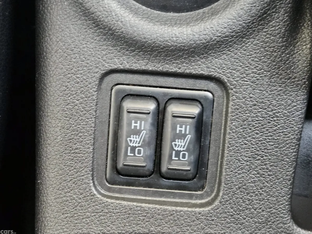 Mitsubishi Outlander SUV, Petrol Hybrid, 2015, Black