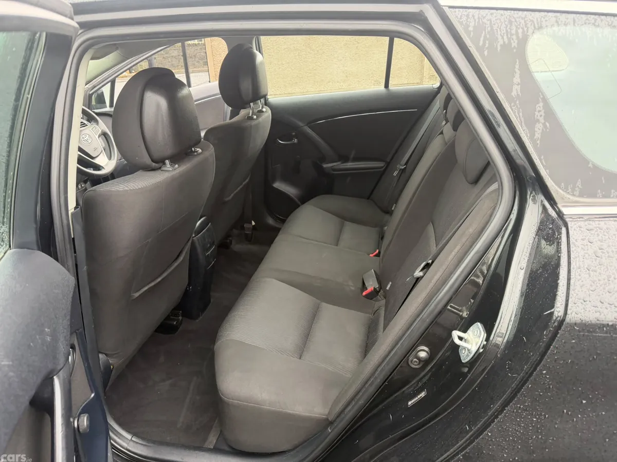Toyota Avensis Estate, Diesel, 2011, Black