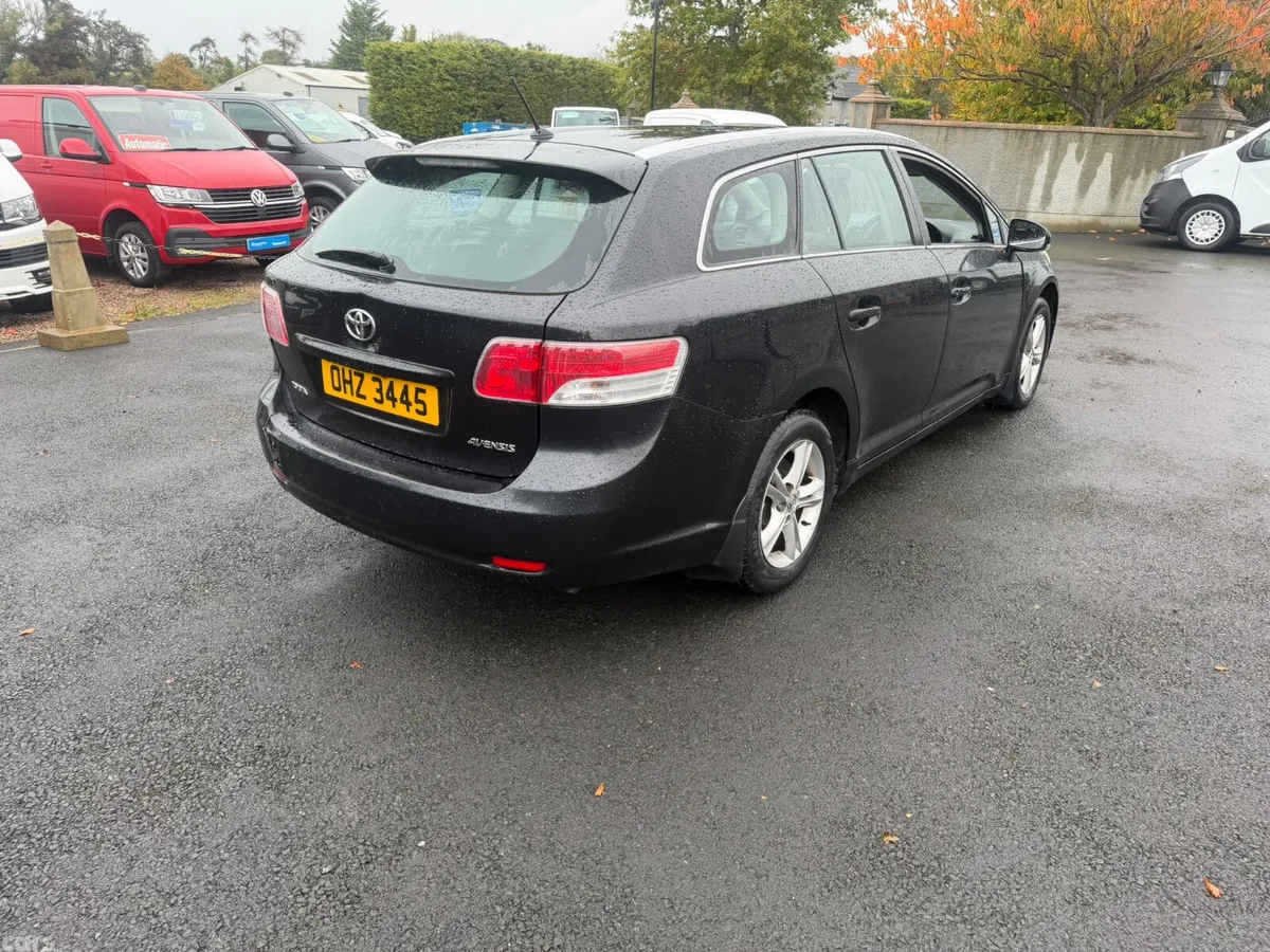 Toyota Avensis Estate, Diesel, 2011, Black