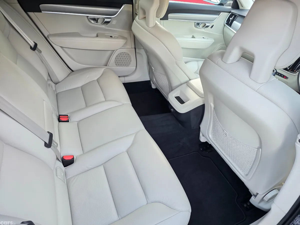 Volvo V90 Estate, Diesel, 2017, Grey