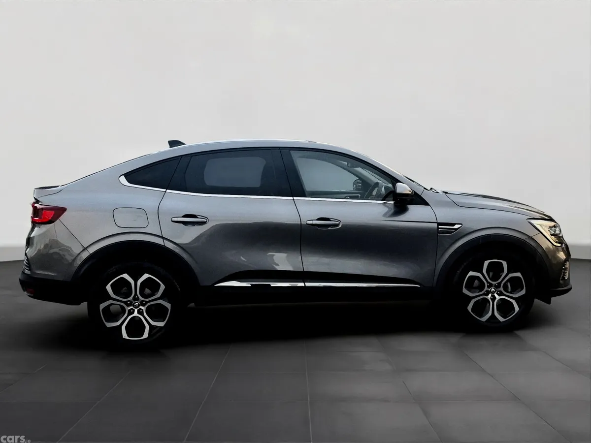 Renault Arkana Hatchback, Petrol, 2023, Grey
