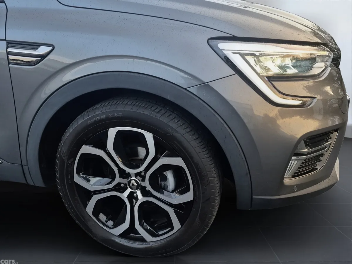 Renault Arkana Hatchback, Petrol, 2023, Grey