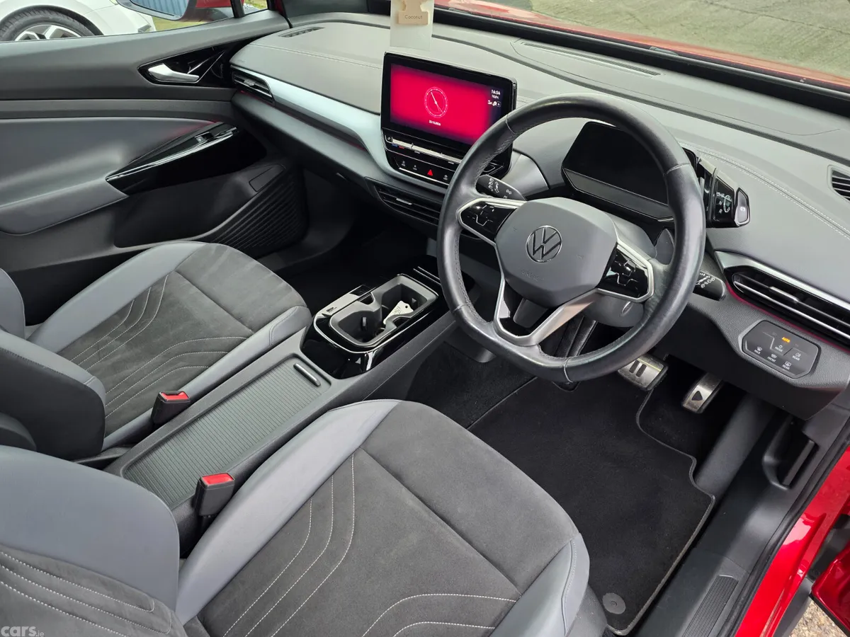 Volkswagen ID.4 Estate, Electric, 2023, Red