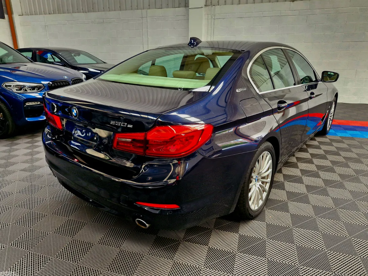 BMW 5-Series Saloon, Petrol Plug-in Hybrid, 2018, Blue