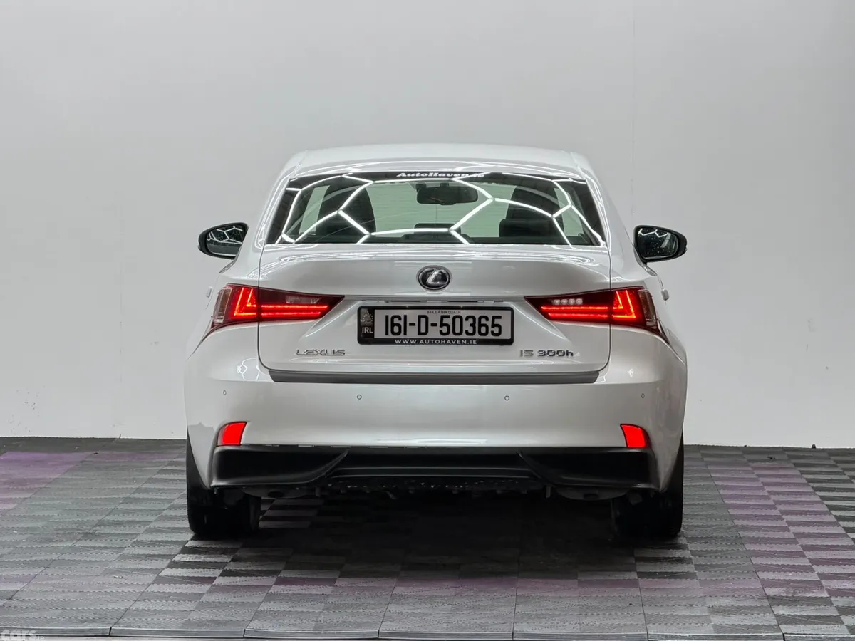 Lexus IS Saloon, Petrol Hybrid, 2016, White