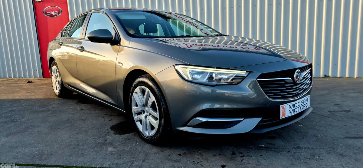 Vauxhall Insignia Hatchback, Diesel, 2018, Grey