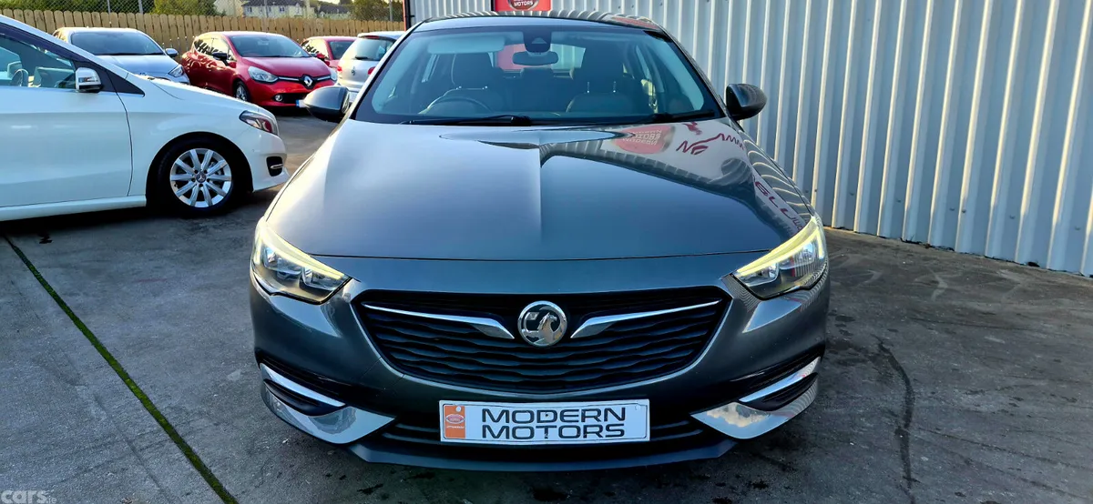 Vauxhall Insignia Hatchback, Diesel, 2018, Grey